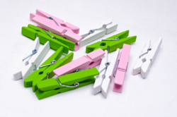 Kolíčky barevné 47mm (růžová, zelená, bílá)