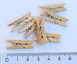 Kolíčky dřevěné 25mm