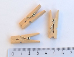 Kolíčky dřevěné 35mm